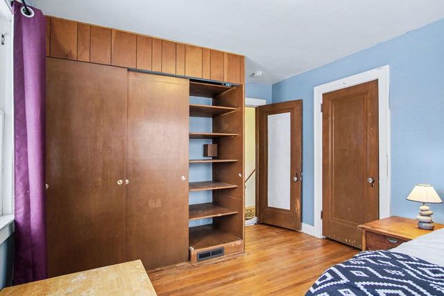 923 Myrtle Street NW, Grand Rapids, MI 49504