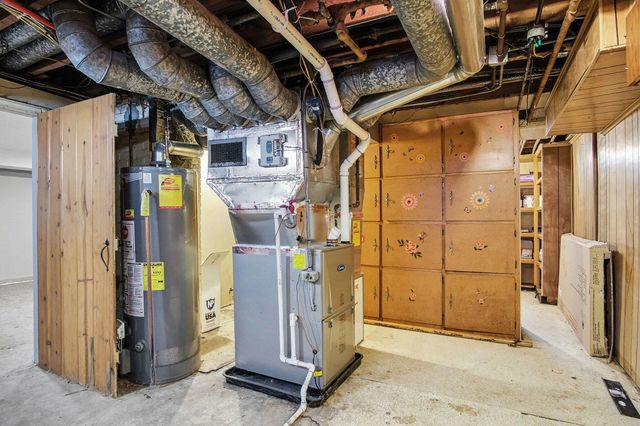 923 Myrtle Street NW, Grand Rapids, MI 49504