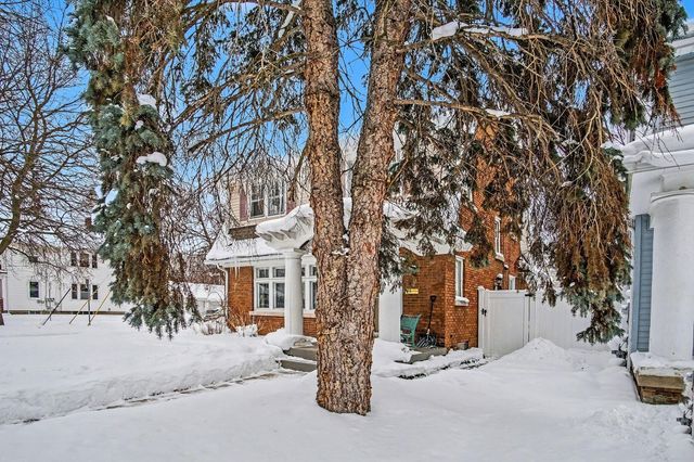 923 Myrtle Street NW, Grand Rapids, MI 49504