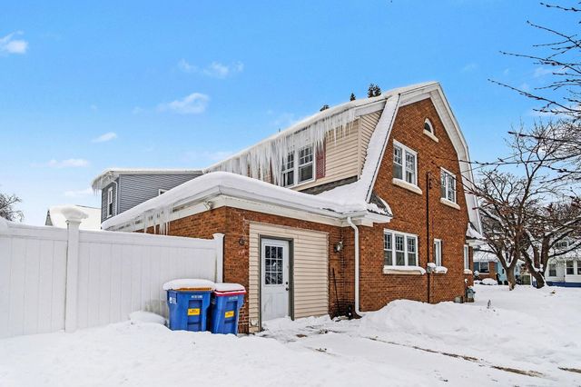 923 Myrtle Street NW, Grand Rapids, MI 49504