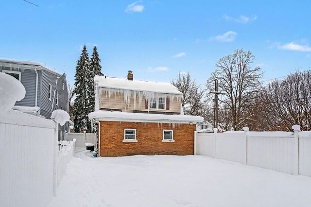 923 Myrtle Street NW, Grand Rapids, MI 49504