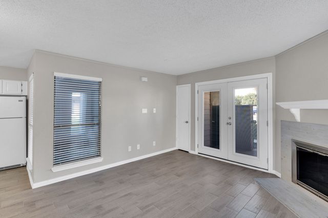 2309 Balsam Drive K111, Arlington, TX 76006