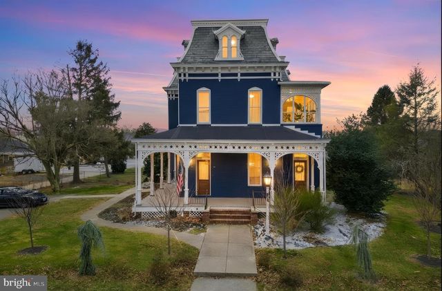 352 HIGH ST, Hanover, PA 17331