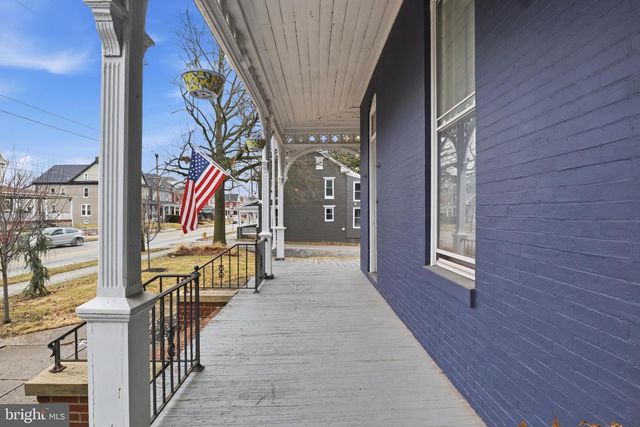 352 HIGH ST, Hanover, PA 17331