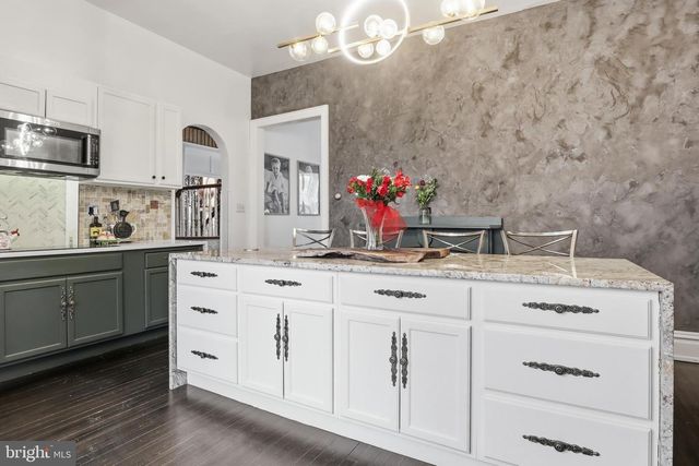 352 HIGH ST, Hanover, PA 17331