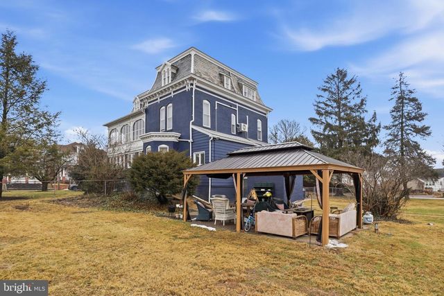 352 HIGH ST, Hanover, PA 17331