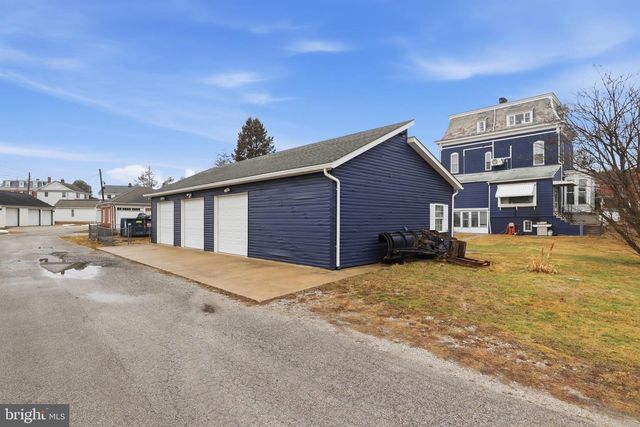 352 HIGH ST, Hanover, PA 17331