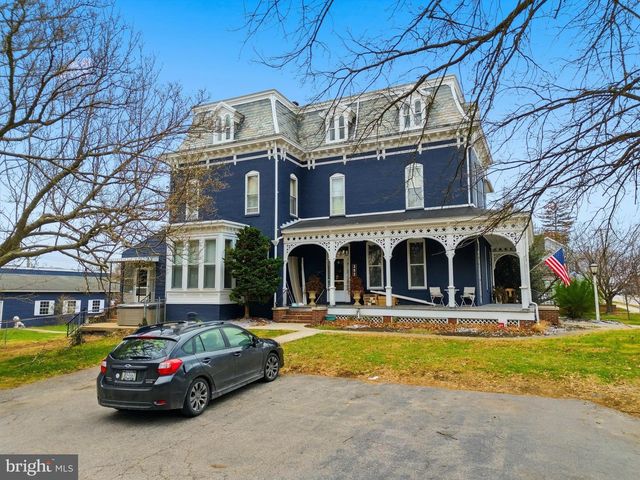 352 HIGH ST, Hanover, PA 17331
