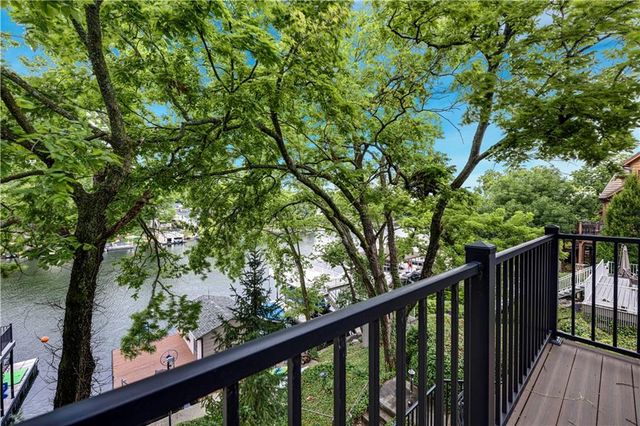 19 R Street, Lake Lotawana, MO 64086