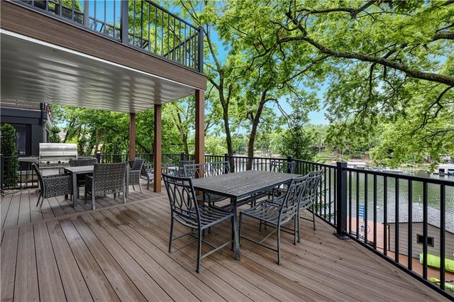 19 R Street, Lake Lotawana, MO 64086