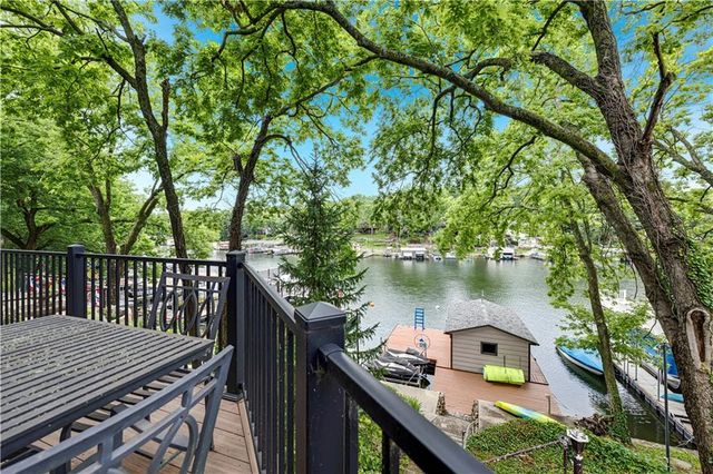 19 R Street, Lake Lotawana, MO 64086