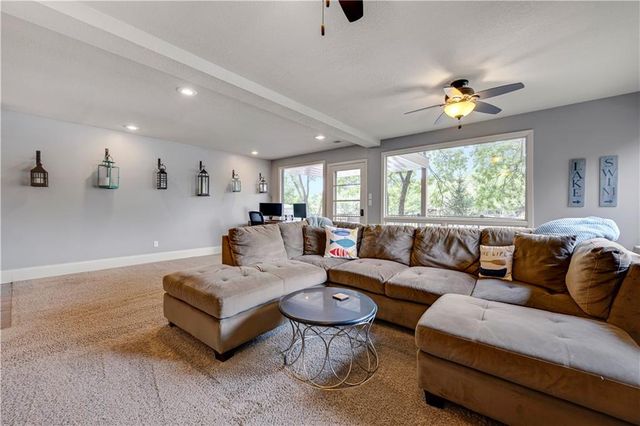 19 R Street, Lake Lotawana, MO 64086