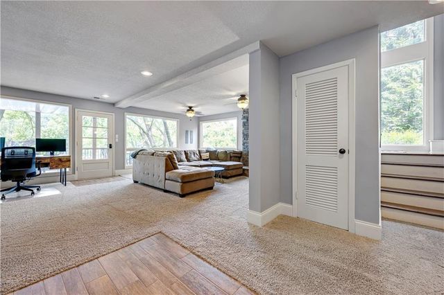 19 R Street, Lake Lotawana, MO 64086