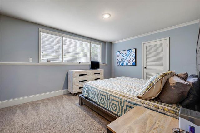 19 R Street, Lake Lotawana, MO 64086