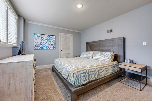 19 R Street, Lake Lotawana, MO 64086