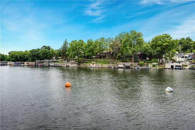 19 R Street, Lake Lotawana, MO 64086