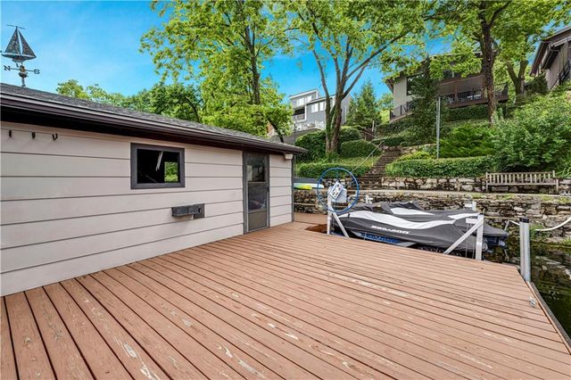 19 R Street, Lake Lotawana, MO 64086