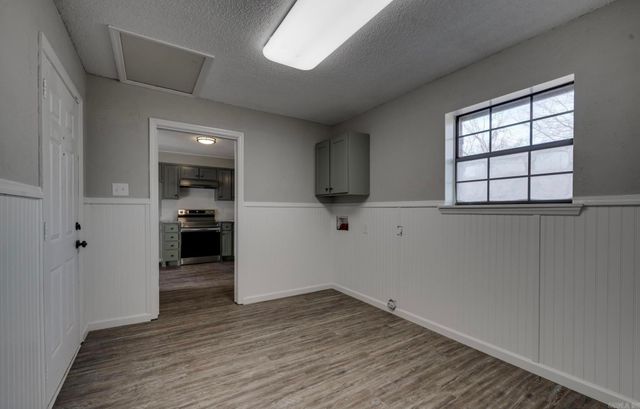 10601 Harper Rd, Little Rock, AR 72206