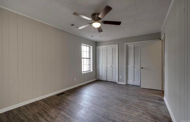 10601 Harper Rd, Little Rock, AR 72206