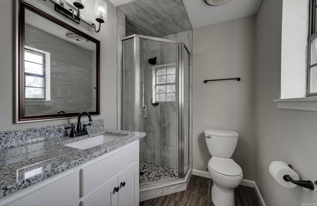 10601 Harper Rd, Little Rock, AR 72206