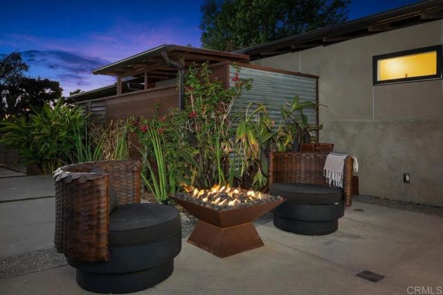 803 Saxony Road, Encinitas, CA 92024