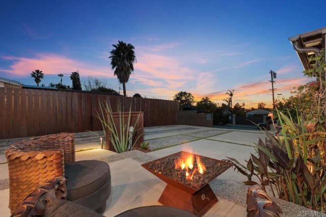 803 Saxony Road, Encinitas, CA 92024