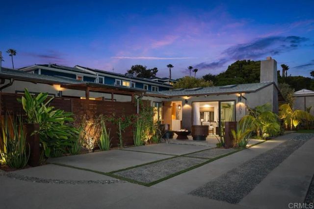 803 Saxony Road, Encinitas, CA 92024