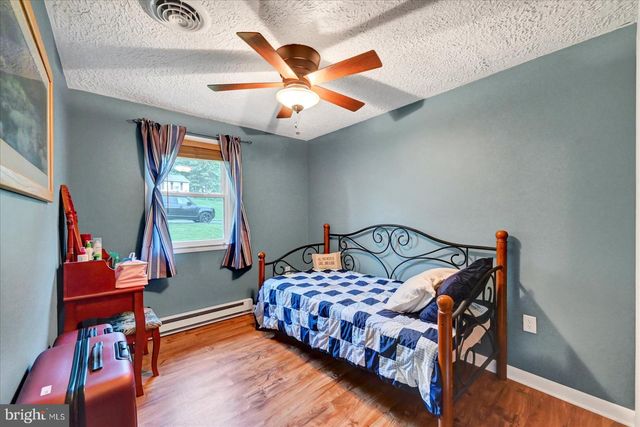 3015 ACORN LANE, Red Lion, PA 17356