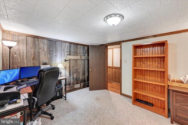 3015 ACORN LANE, Red Lion, PA 17356