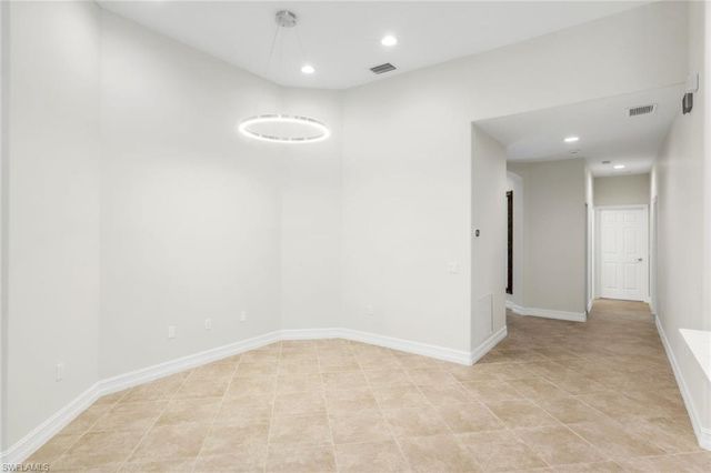 2040 Tarpon Bay DR N 201, Naples, FL 34119