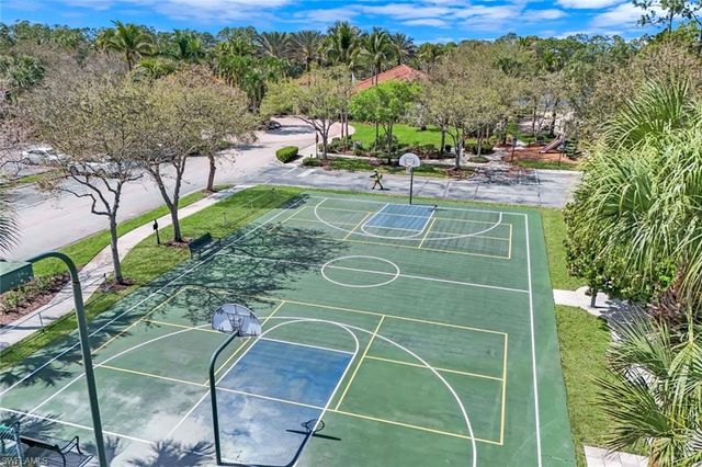 2040 Tarpon Bay DR N 201, Naples, FL 34119