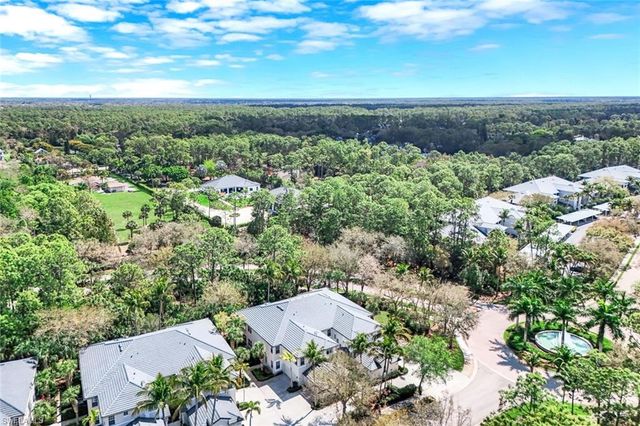 2040 Tarpon Bay DR N 201, Naples, FL 34119