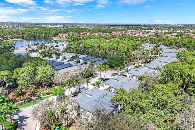 2040 Tarpon Bay DR N 201, Naples, FL 34119