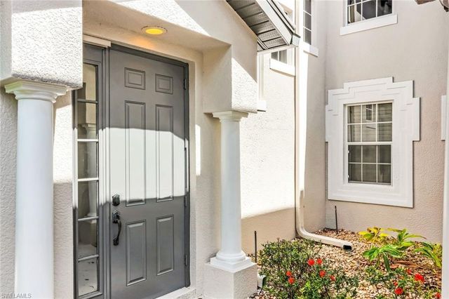 2040 Tarpon Bay DR N 201, Naples, FL 34119