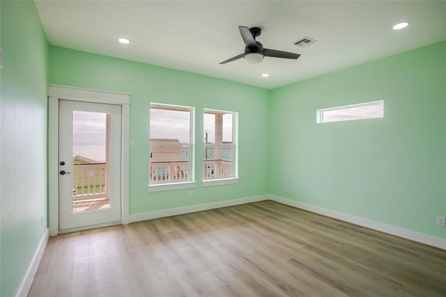 17518 Bristow Drive, Galveston, TX 77554