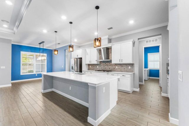 940 Hookline Circle, Loxahatchee, FL 33470