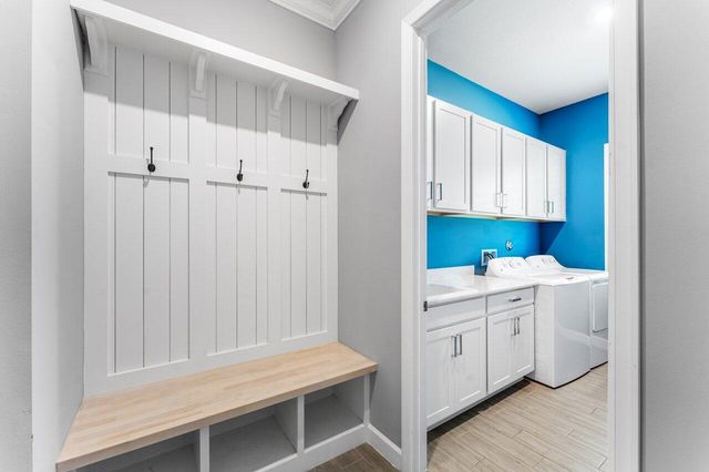 940 Hookline Circle, Loxahatchee, FL 33470