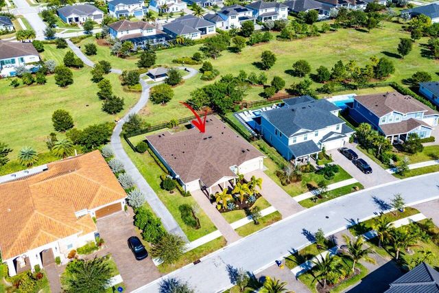 940 Hookline Circle, Loxahatchee, FL 33470
