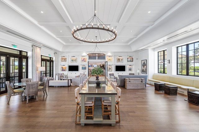 940 Hookline Circle, Loxahatchee, FL 33470