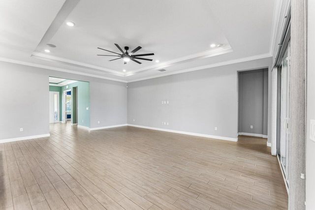 940 Hookline Circle, Loxahatchee, FL 33470