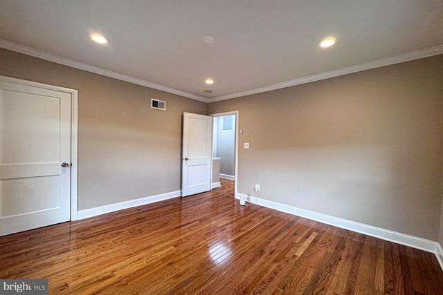 4029 1ST ST SW, Washington, DC 20032
