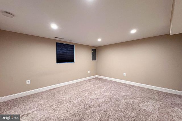 4029 1ST ST SW, Washington, DC 20032