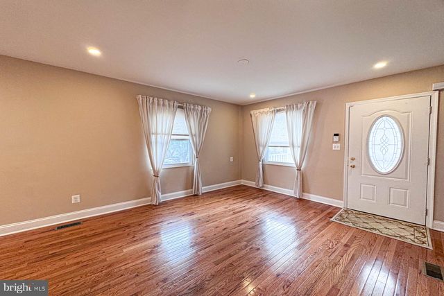 4029 1ST ST SW, Washington, DC 20032