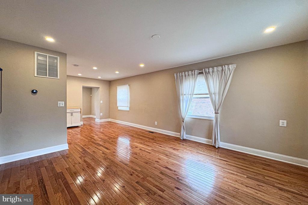 4029 1ST ST SW, Washington, DC 20032