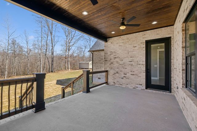 10015 Charleston Dr, Lyles, TN 37098