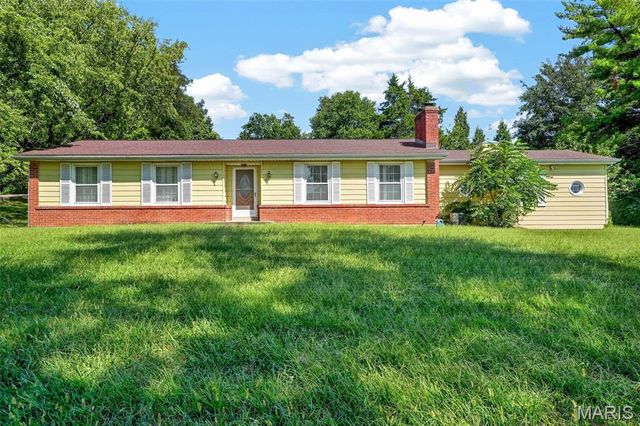 2458 Barrett Station Road, Ballwin, MO 63021
