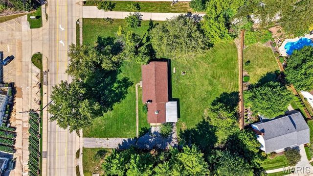 2458 Barrett Station Road, Ballwin, MO 63021