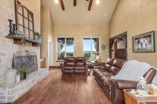 1145 Veal Station Road A, Weatherford, TX 76085