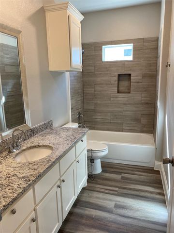 3307 Polk Street A, Greenville, TX 75401