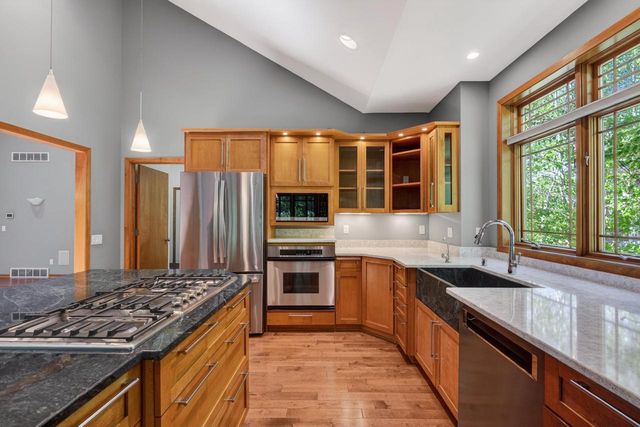659 Acadia Way, Verona, WI 53593